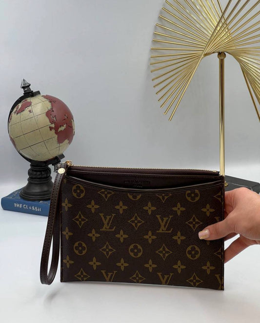 Louis Vuitton-Pismo torbica