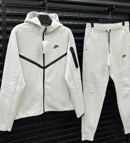 Nike Tech Fleece