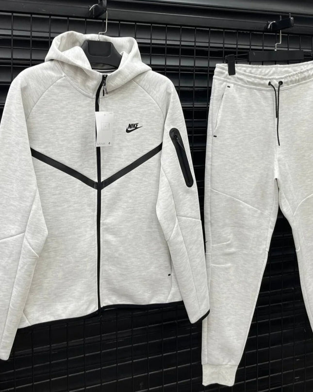 Nike Tech Fleece