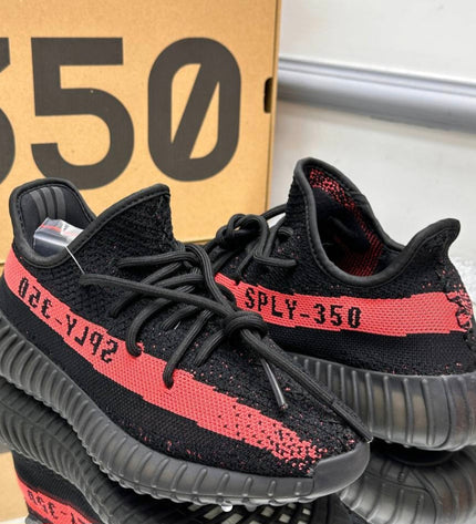 Yeezy boost 350 V2                       Cored Red Black