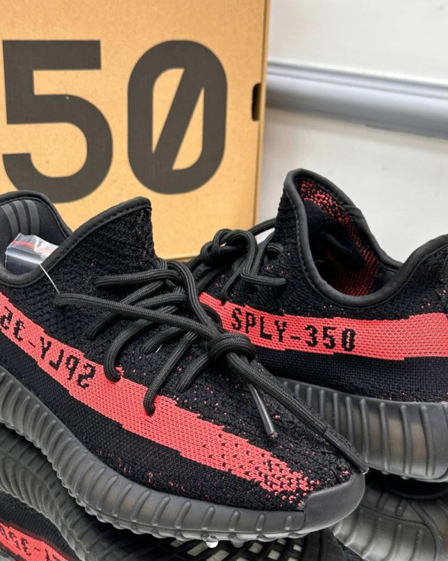 Yeezy boost 350 V2                       Cored Red Black