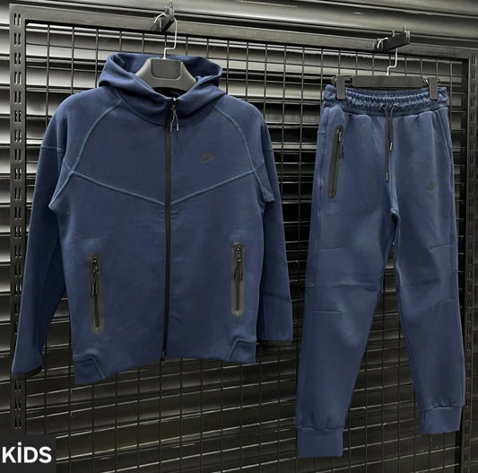 NIKE TECH FLEECE KIDS