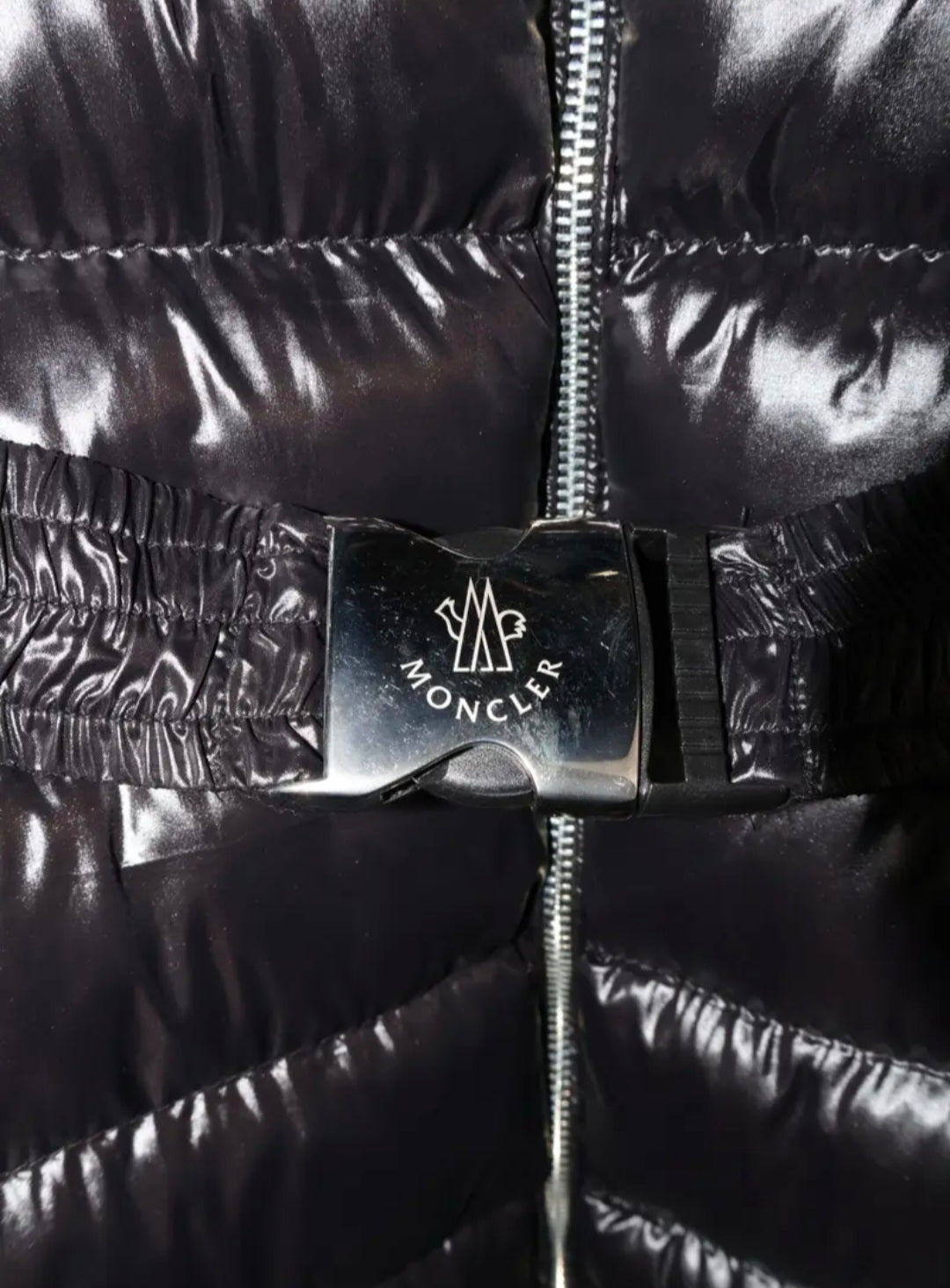 MONCLER CRNA DOWN JACKET