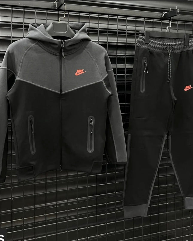 NIKE TECH FLEECE KIDS