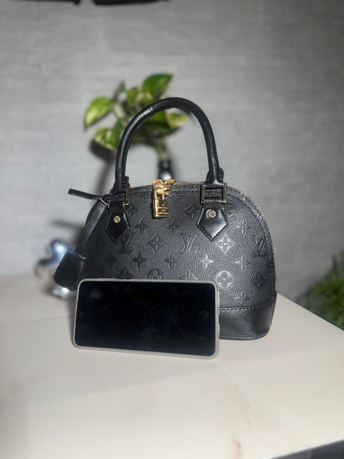 Louis vuitton " Alma "