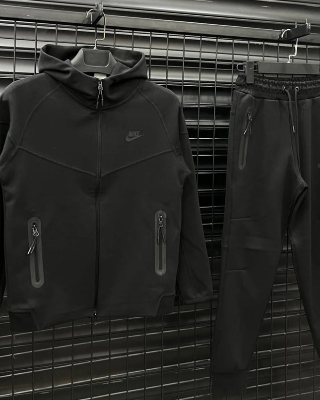 NIKE TECH FLEECE KIDS